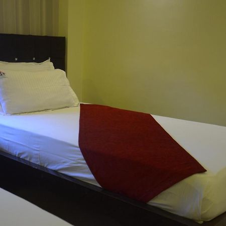 Hotel Pritika Durgāpur Buitenkant foto