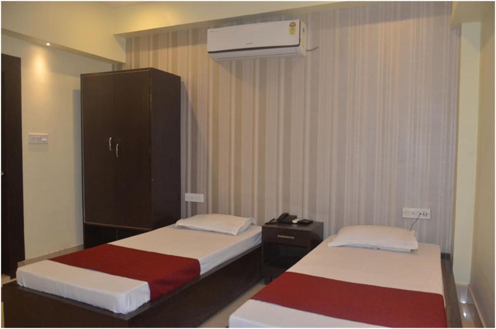 Hotel Pritika Durgāpur Buitenkant foto