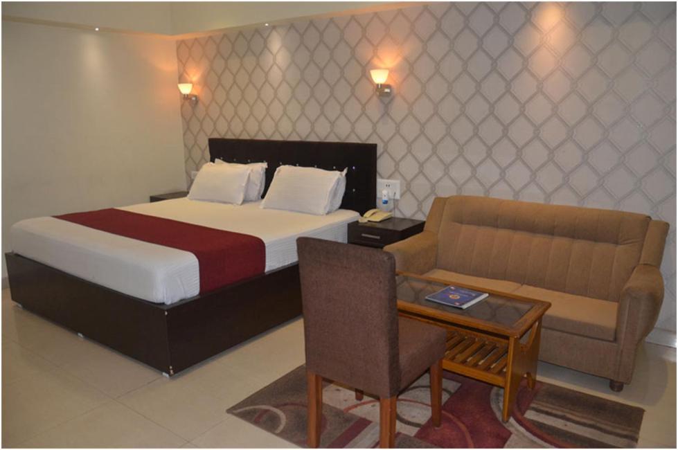 Hotel Pritika Durgāpur Buitenkant foto
